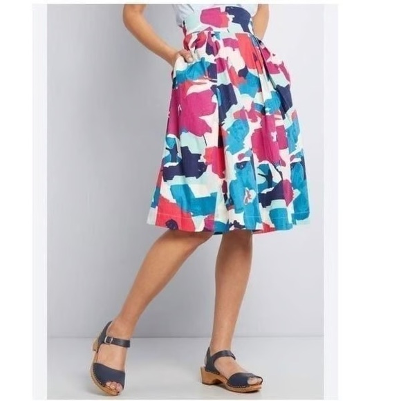 Emily And Fin Dresses & Skirts - ModCloth Vintage EmilyandFin Floral High Waist Midi Skirt- Size 14